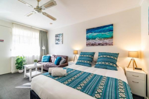 Glenelg Central Studio Aqua